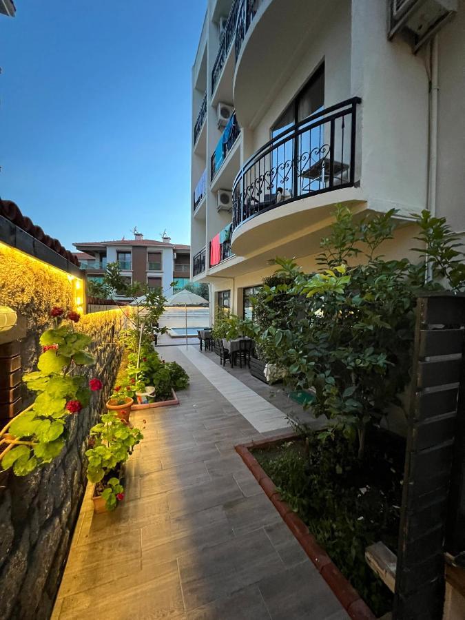 拜拉姆酒店 Çeşme 外观 照片