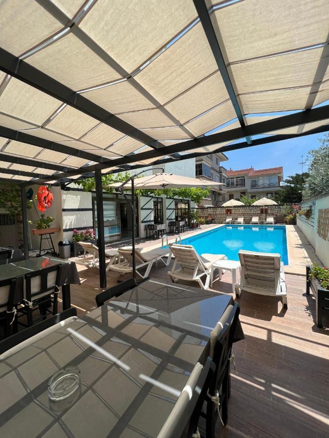 拜拉姆酒店 Çeşme 外观 照片