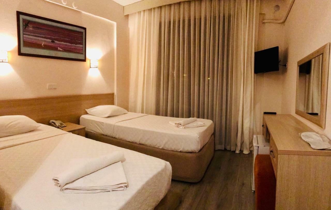 拜拉姆酒店 Çeşme 外观 照片